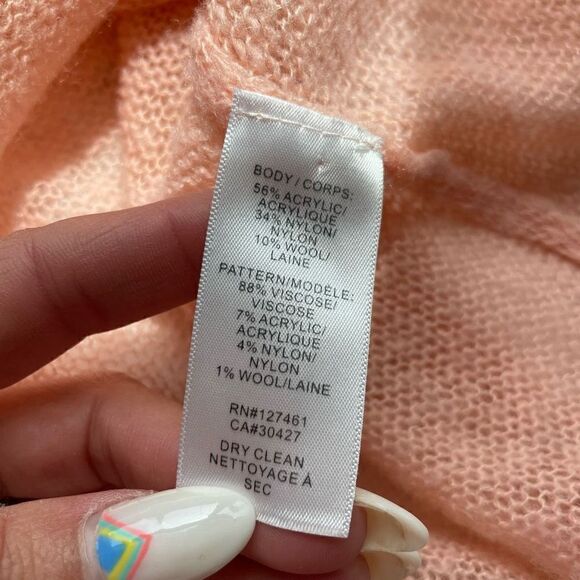 WILDFOX COUTURE Watermelon V-Neck in Peaches - Picture 13 of 13